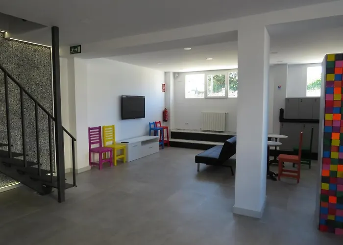 Hotel Alojamientos Aviche 6